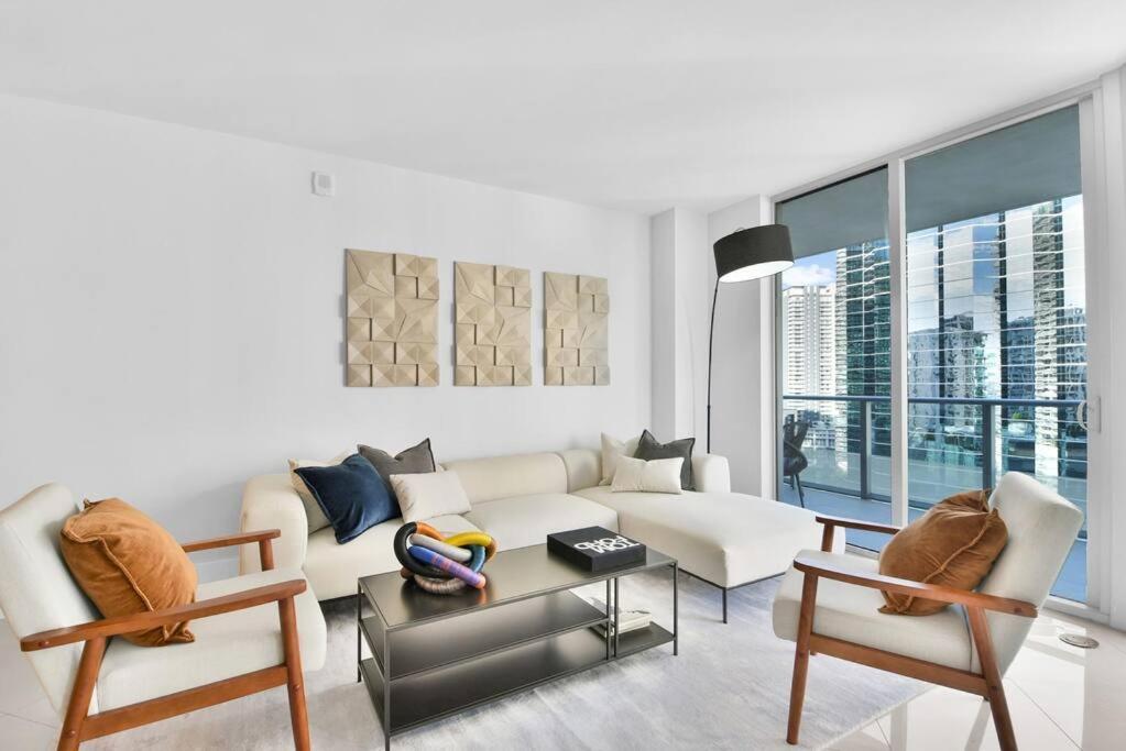 Lovely Upscale Condo Gorgeous View 2Bd 2Bath In Brickell Miami Exteriér fotografie